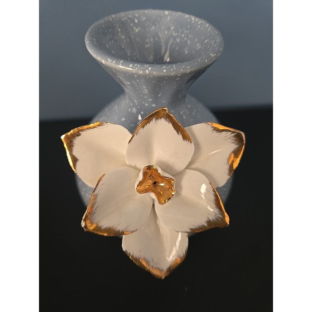 Anthropologie Vase "Gilded Bloom" Blue With White Dots, White /gold Floral Decor - Picture 7 of 10